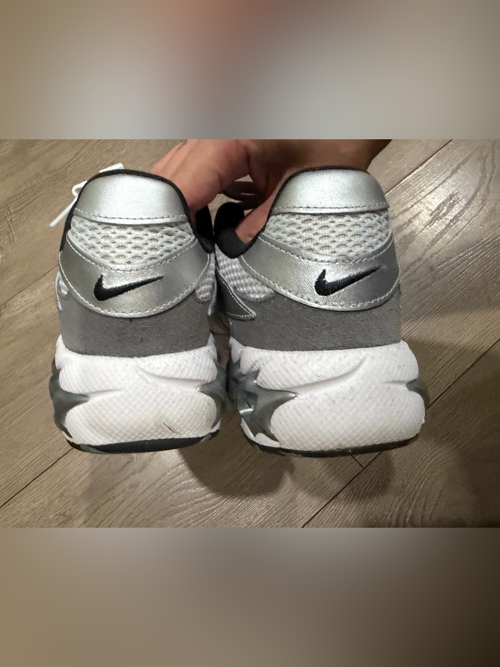 Nike zoom air womens Athletic Running Shoes - White & Silver - Picture 4 of 7